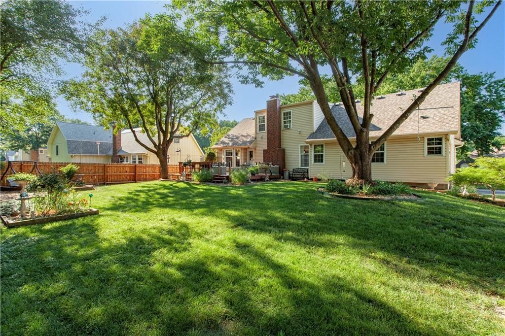404 NE Locust Drive — photo 28
