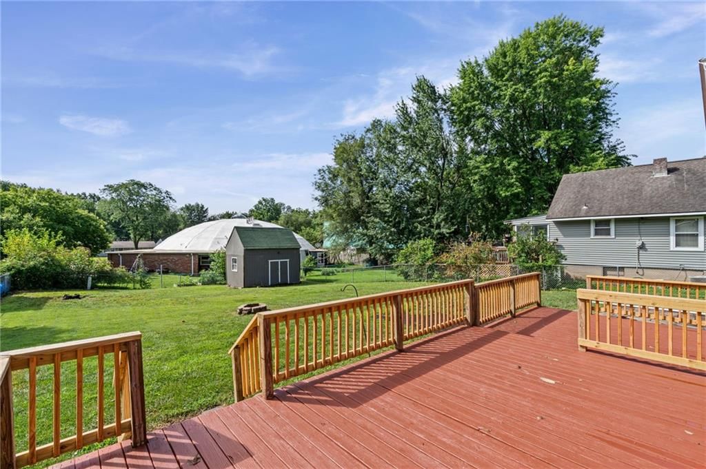 8123 Valley View Drive — photo 25