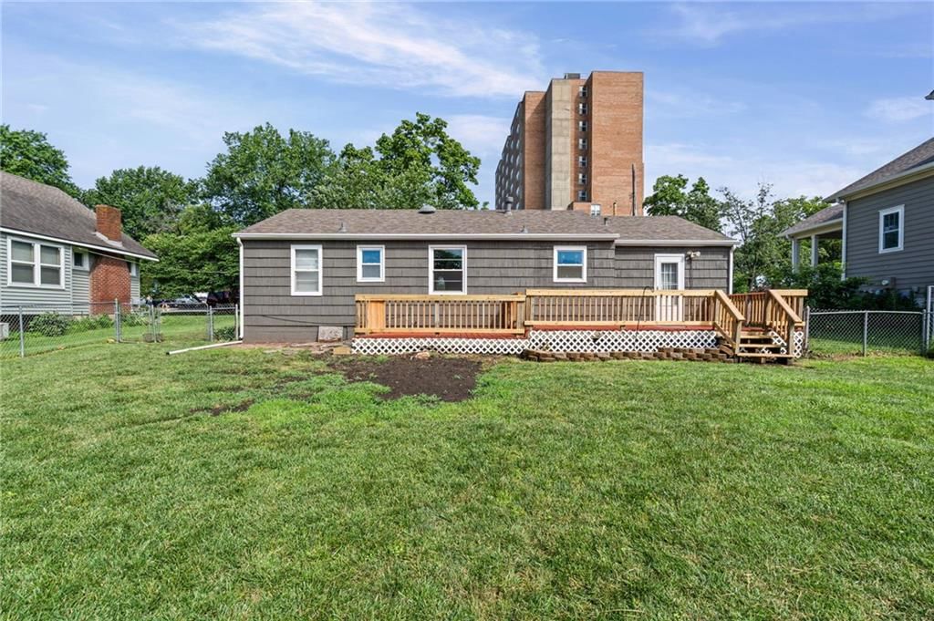 8123 Valley View Drive — photo 28