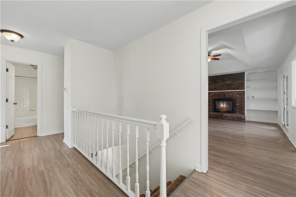 22284 Rosewood Street — photo 17