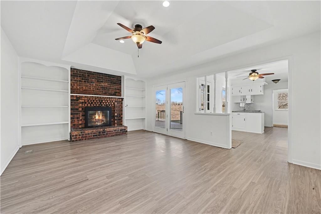 22284 Rosewood Street — photo 20