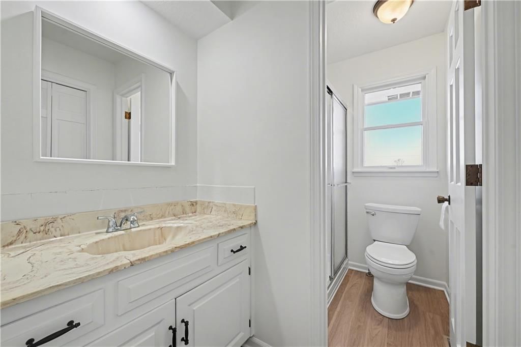 22284 Rosewood Street — photo 29