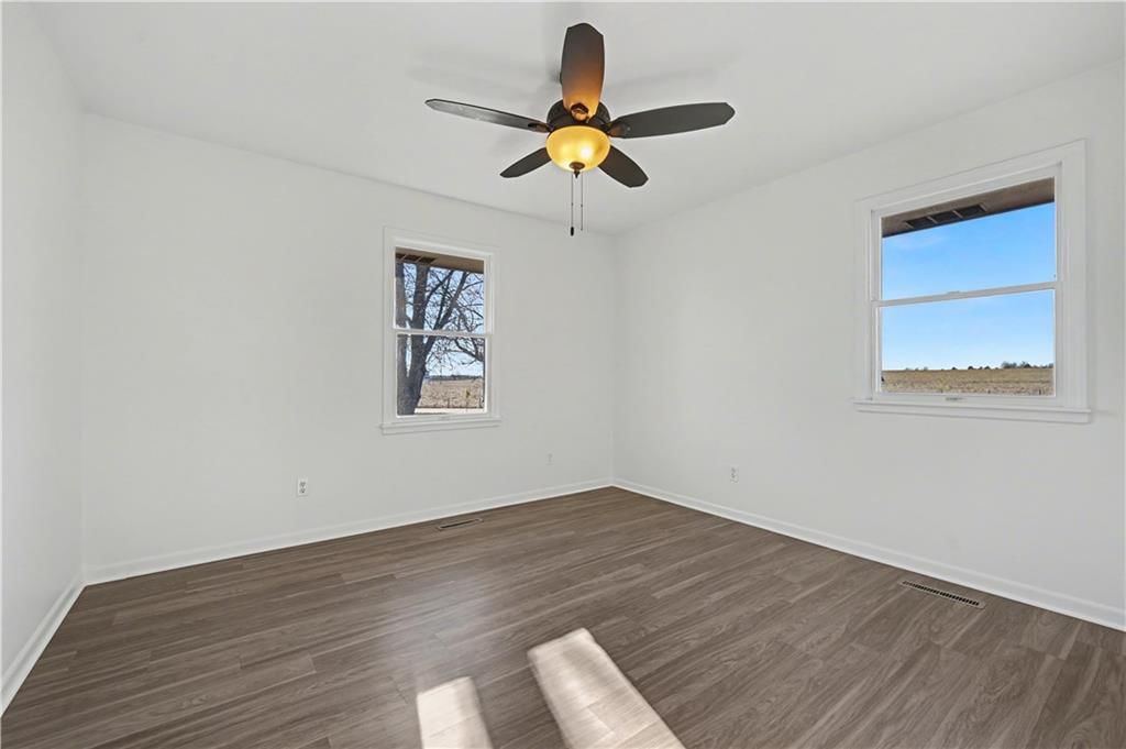 22284 Rosewood Street — photo 30