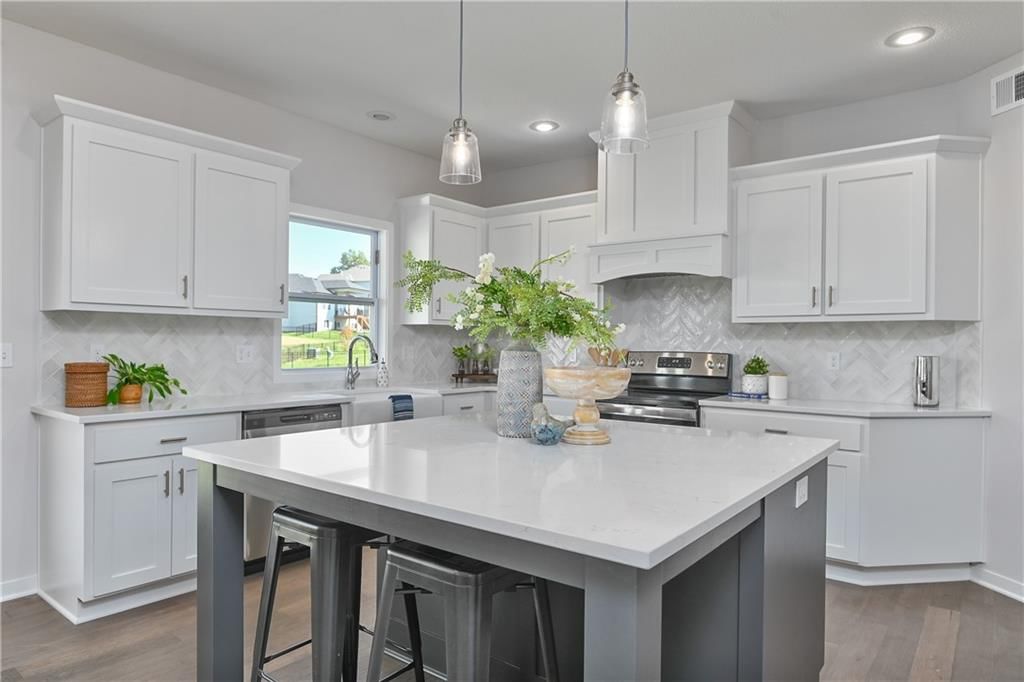 6030 Arapahoe Drive — photo 3