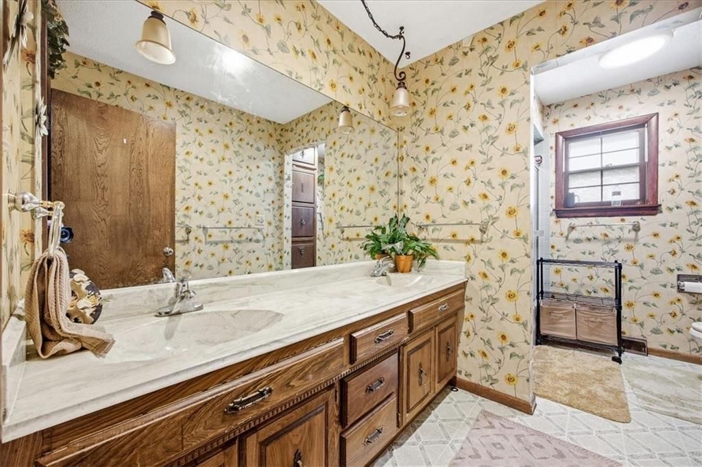 15116 Chestnut Street — photo 15