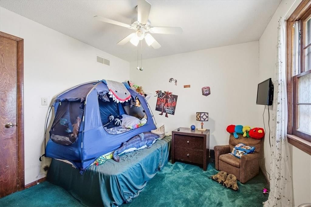 15116 Chestnut Street — photo 17