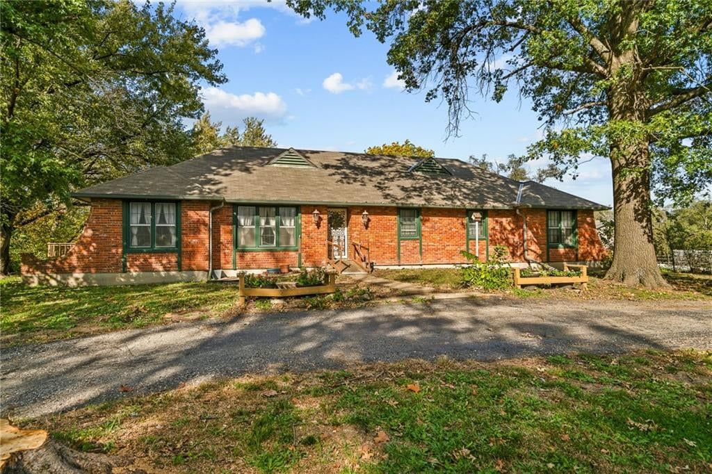 15116 Chestnut Street, Basehor, KS