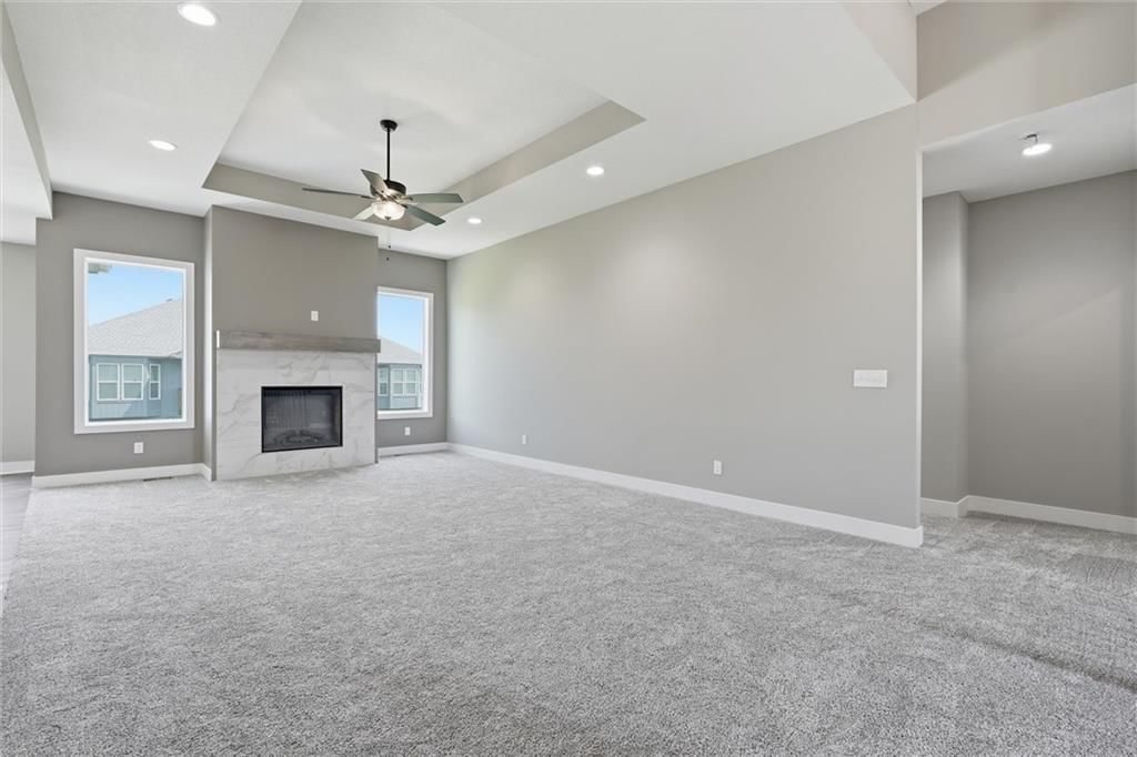 1114 SW Crabtree Circle — photo 6