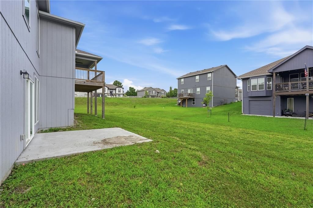 1114 SW Crabtree Circle — photo 37