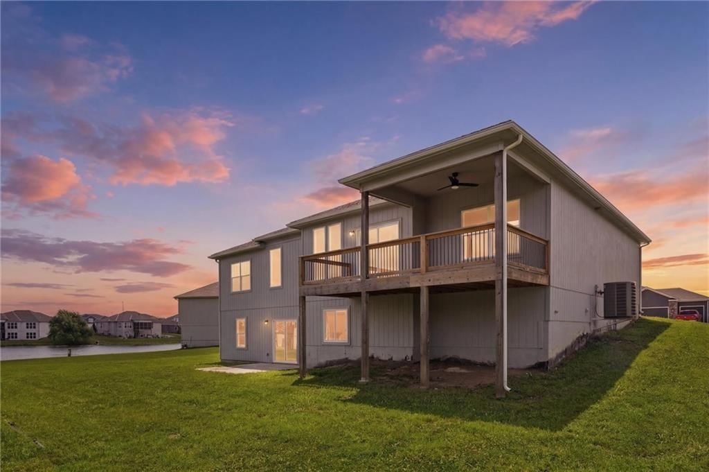 1114 SW Crabtree Circle — photo 40