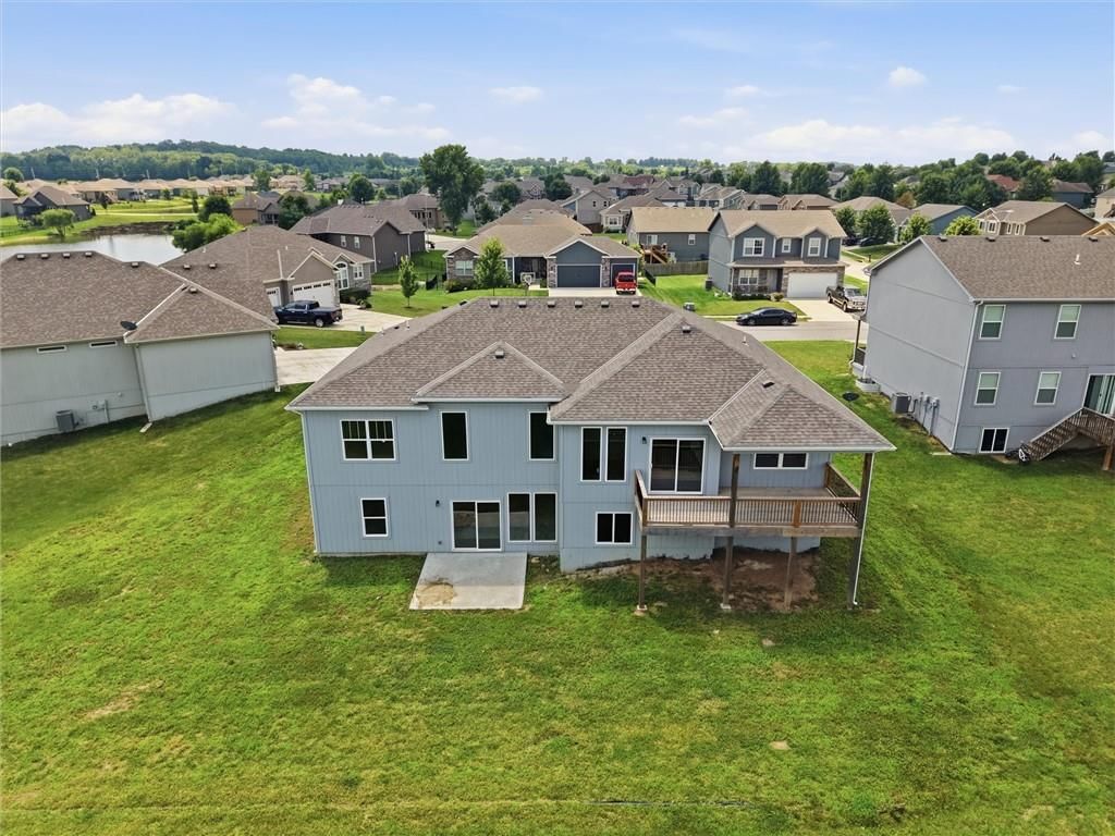 1114 SW Crabtree Circle — photo 42