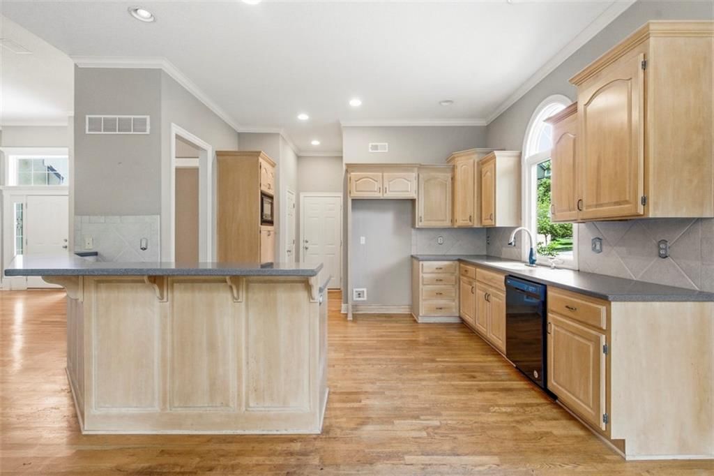 4809 W 162nd Street — photo 17