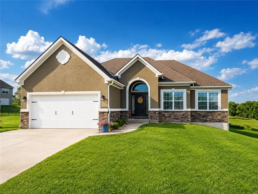 13918 Dakota Court, St Joseph, MO