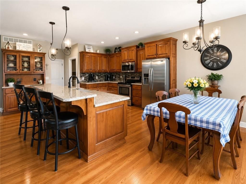 13918 Dakota Court — photo 7