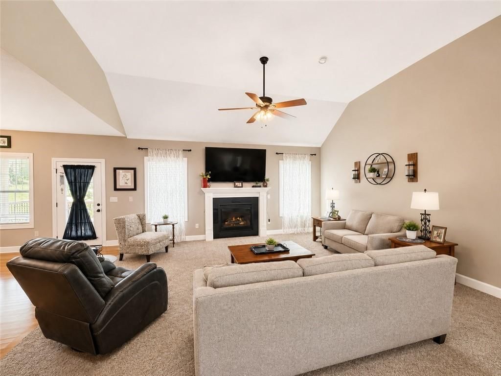 13918 Dakota Court — photo 12