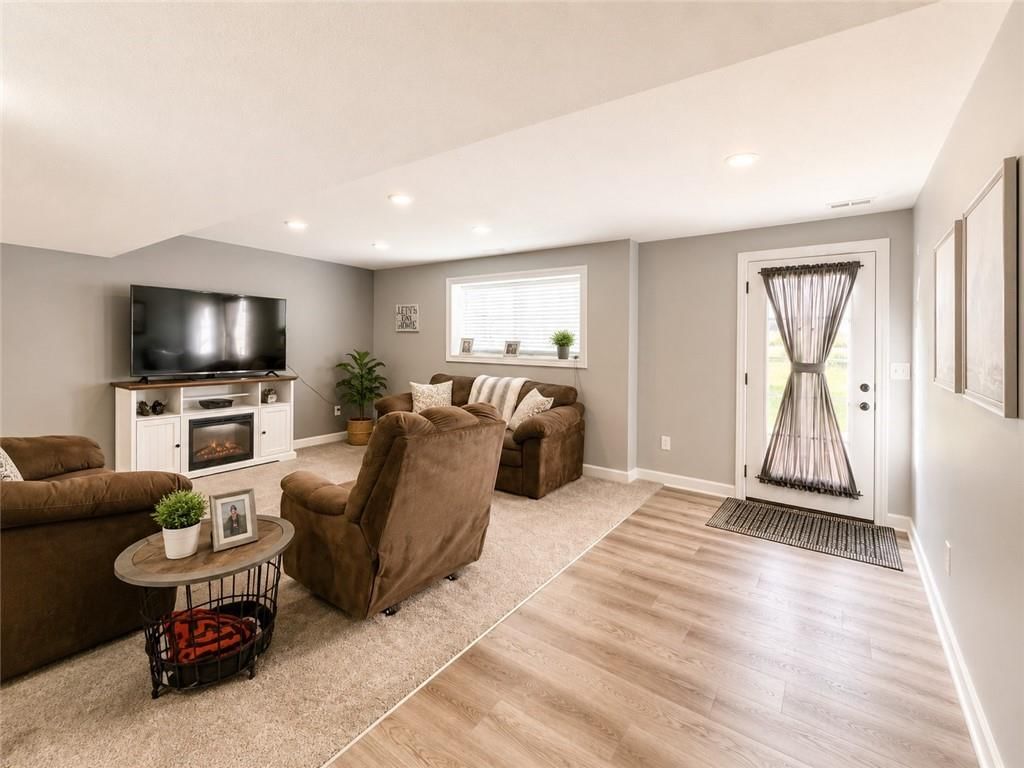 13918 Dakota Court — photo 33