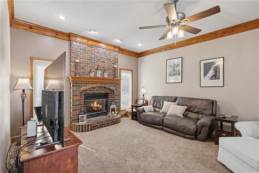 4401 SW 12th Street — photo 8