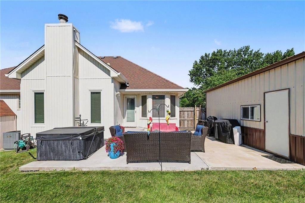 4401 SW 12th Street — photo 25