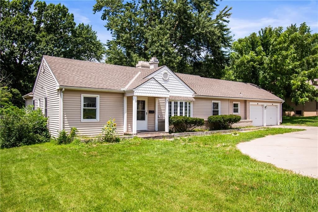 2726 S Crysler Avenue — photo 4