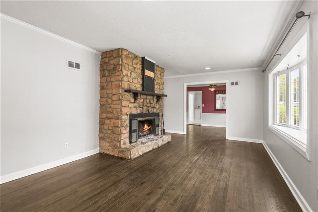 2726 S Crysler Avenue — photo 7
