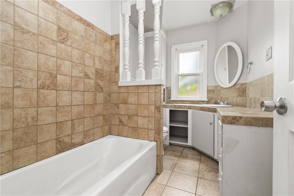 2726 S Crysler Avenue — photo 17