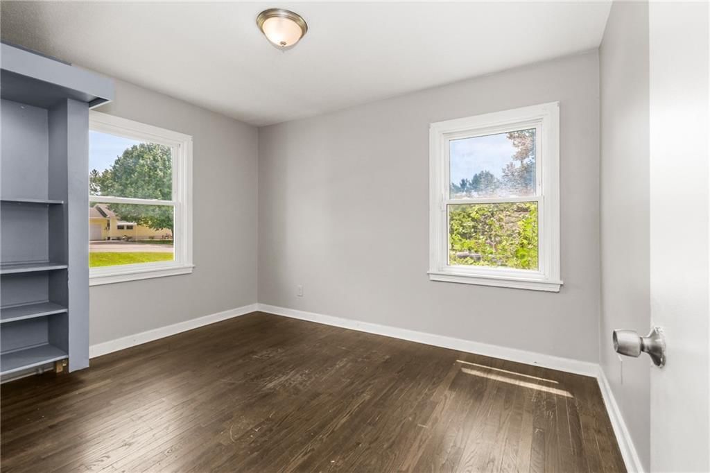 2726 S Crysler Avenue — photo 18