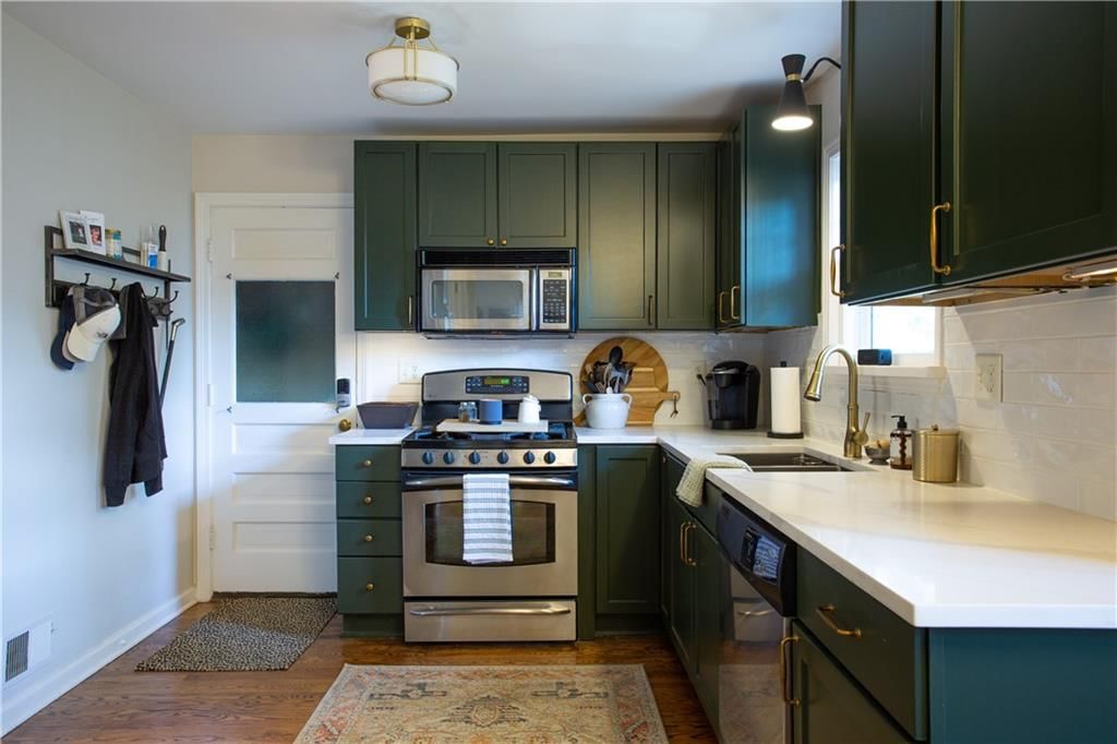 430 E 65th Terrace — photo 30