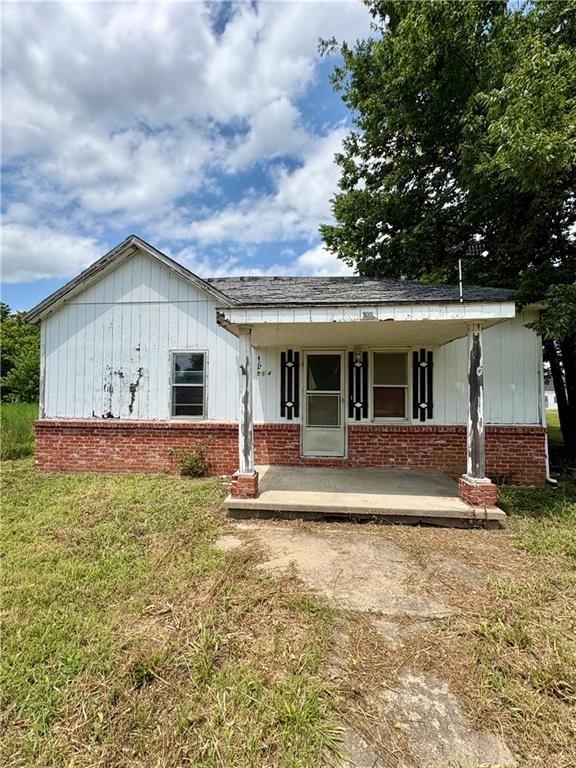 214 Chestnut Street, Mound City, KS