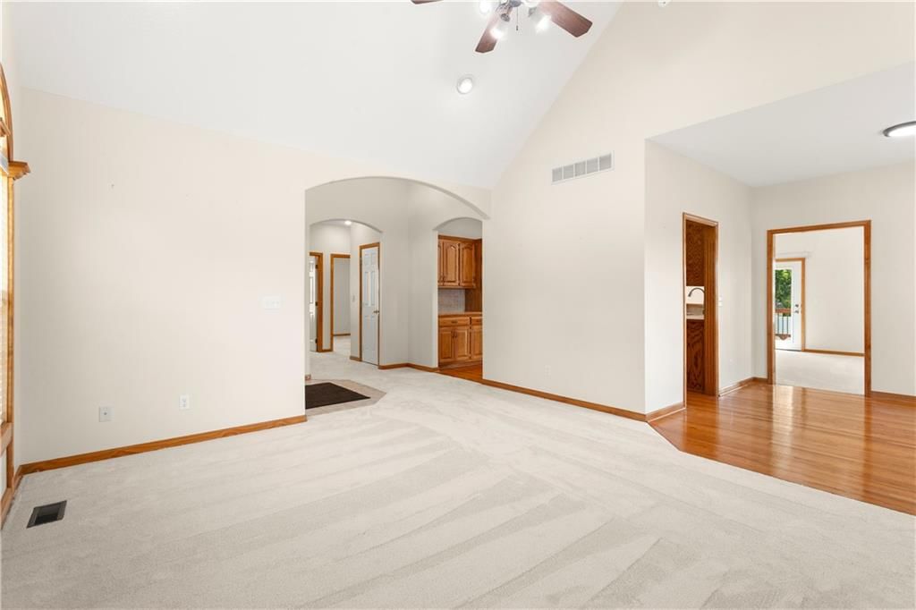 707 NW Baytree Circle — photo 12