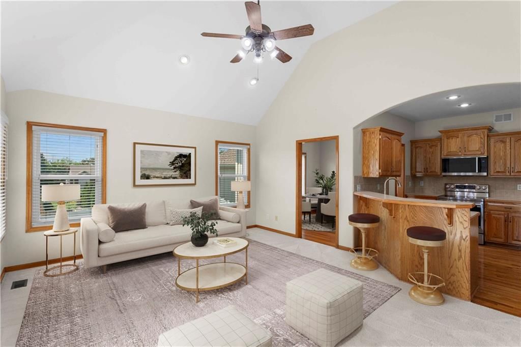 707 NW Baytree Circle — photo 16