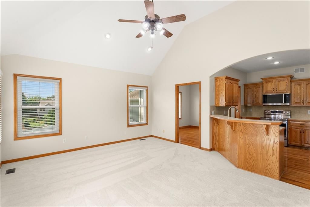 707 NW Baytree Circle — photo 17