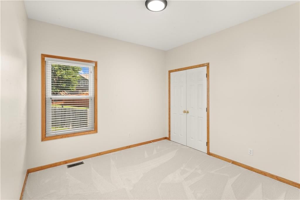 707 NW Baytree Circle — photo 29