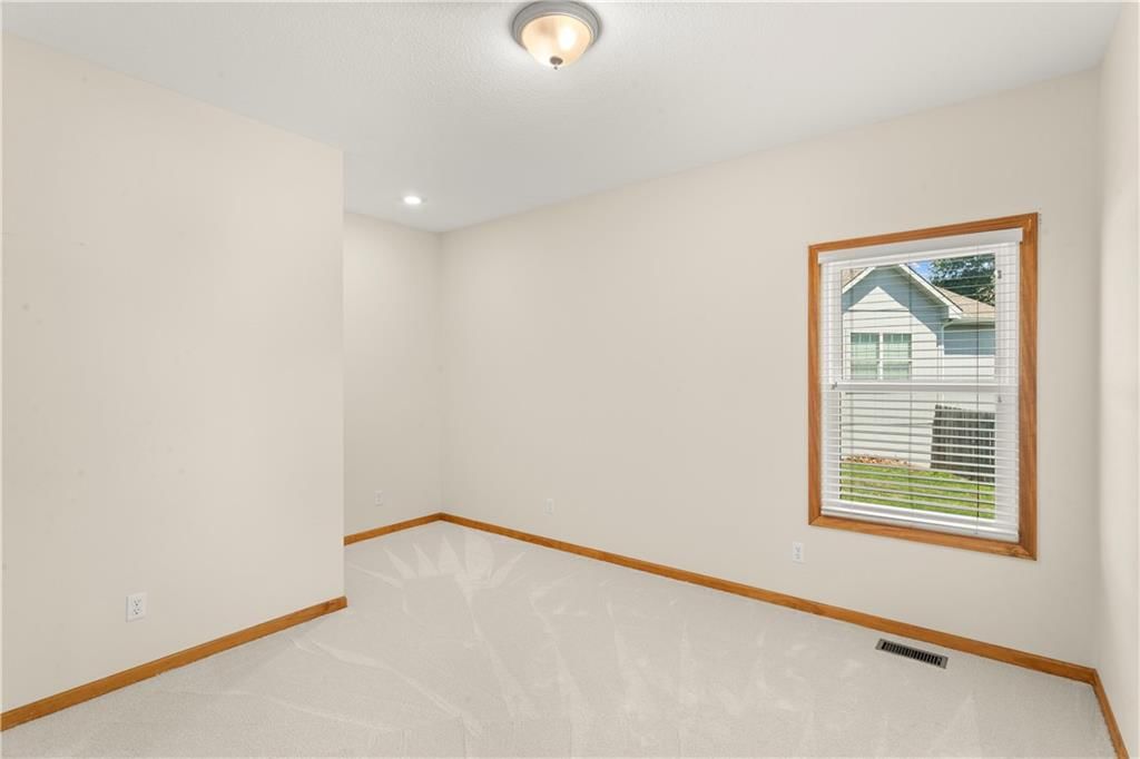 707 NW Baytree Circle — photo 30