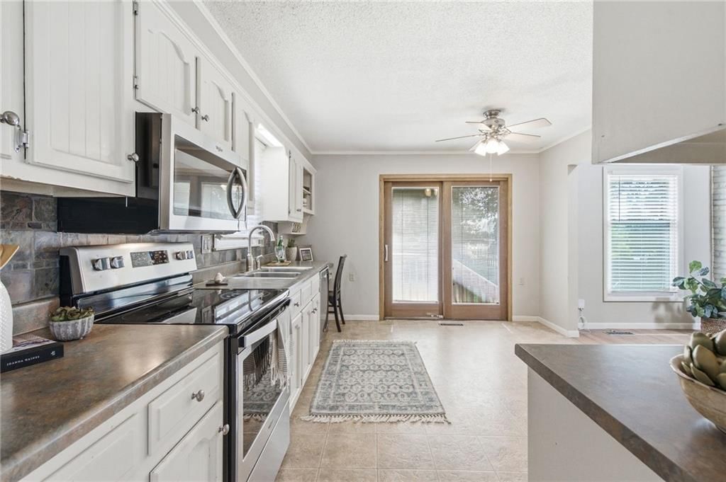 11620 Grant Drive — photo 10