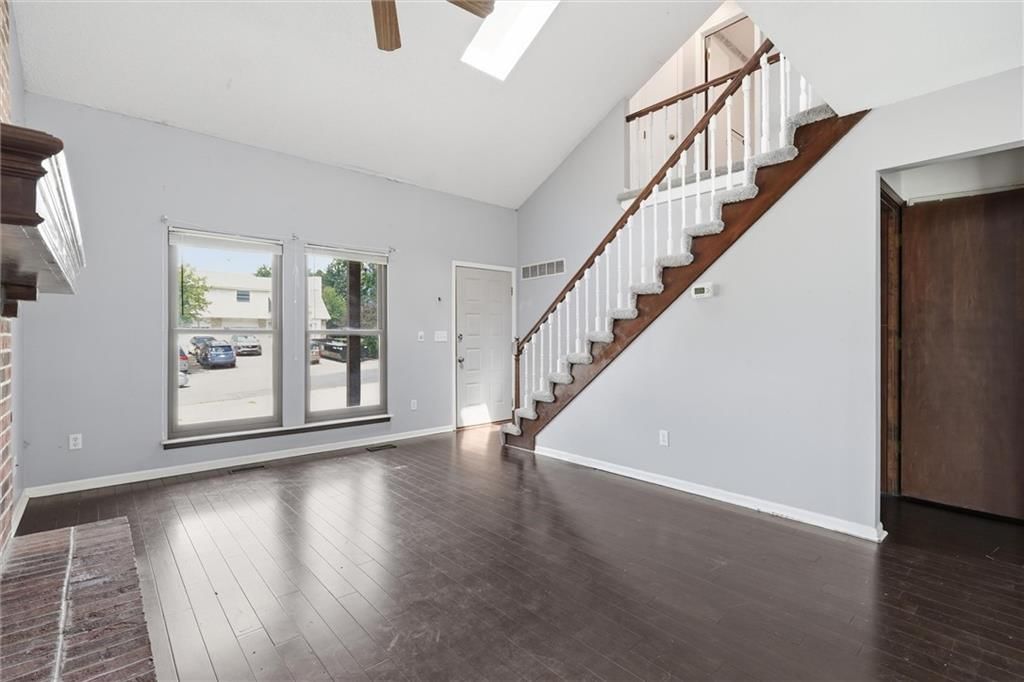 10809 HASKINS Street — photo 5
