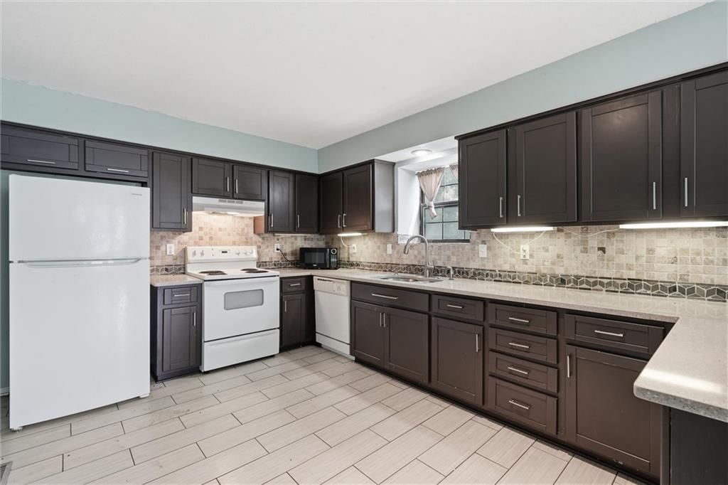 10809 HASKINS Street — photo 11
