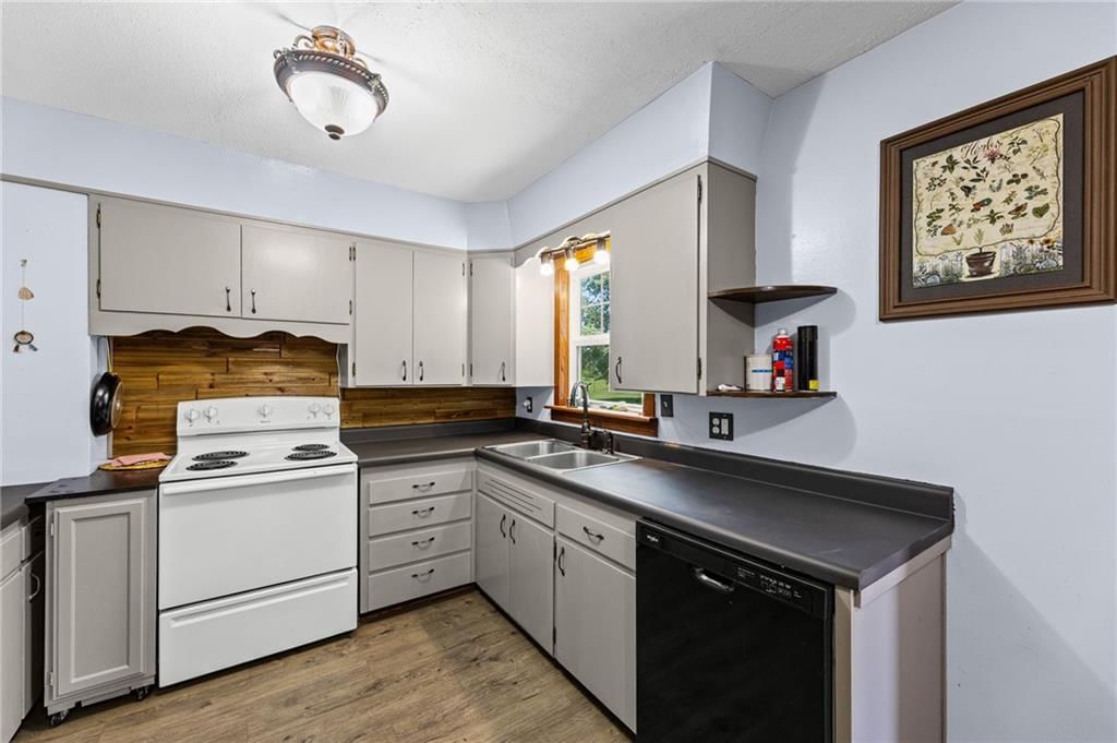 4755 Cloud Terrace — photo 9