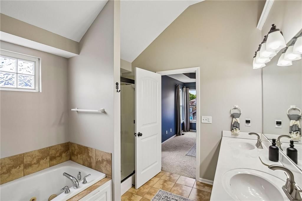 8005 NE 111th Street — photo 25