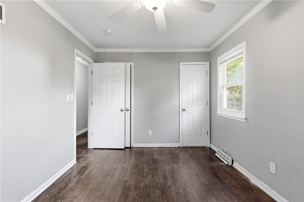 13211 Winchester Avenue — photo 17