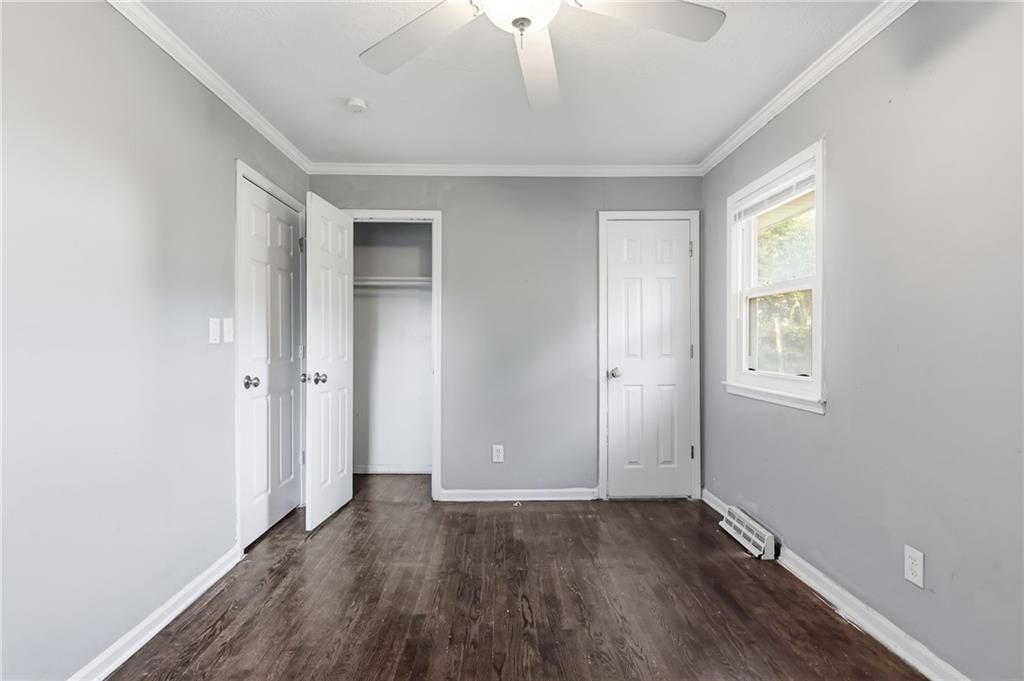 13211 Winchester Avenue — photo 20