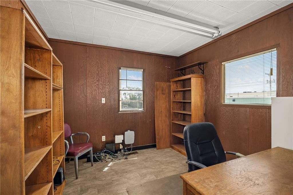 1011 Washingston Street — photo 30