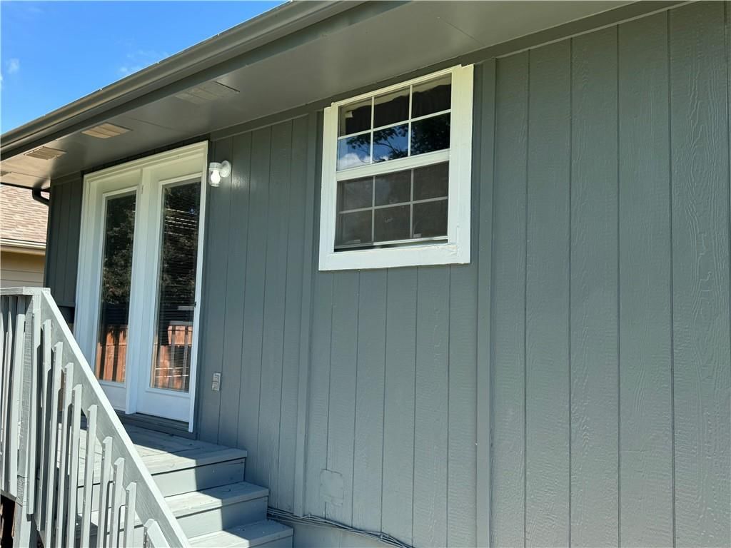 3704 NW Hidden Pointe Drive — photo 8