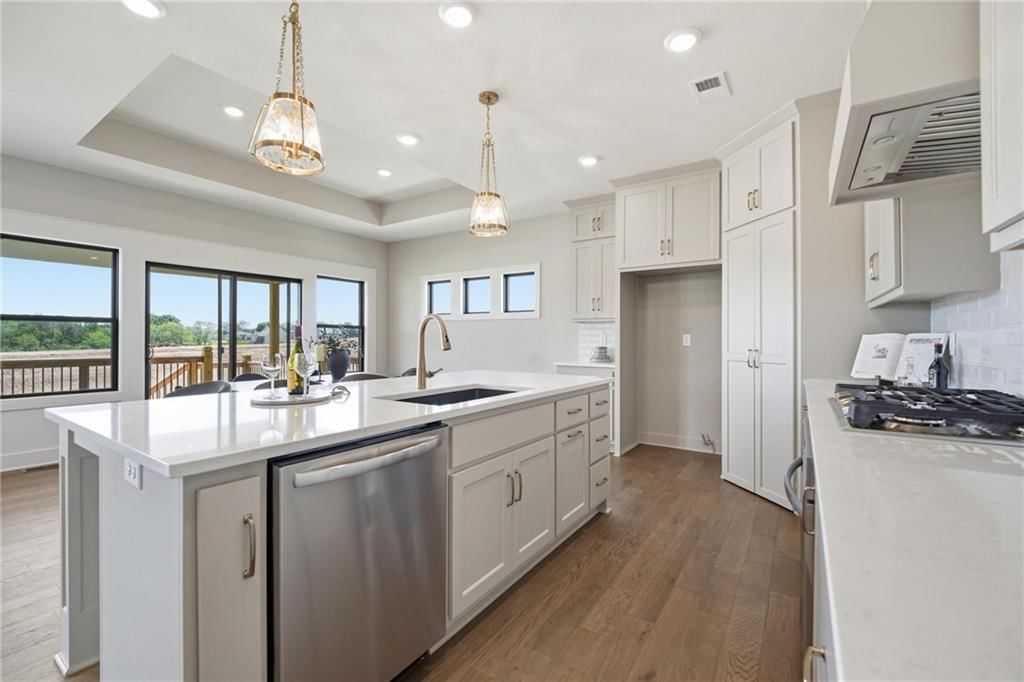 10503 N Liberty Street — photo 13