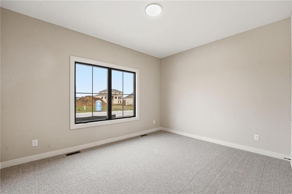 10503 N Liberty Street — photo 24