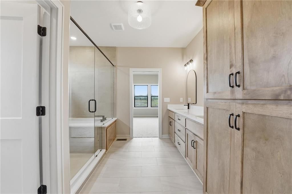 10503 N Liberty Street — photo 34