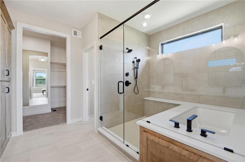 10503 N Liberty Street — photo 36