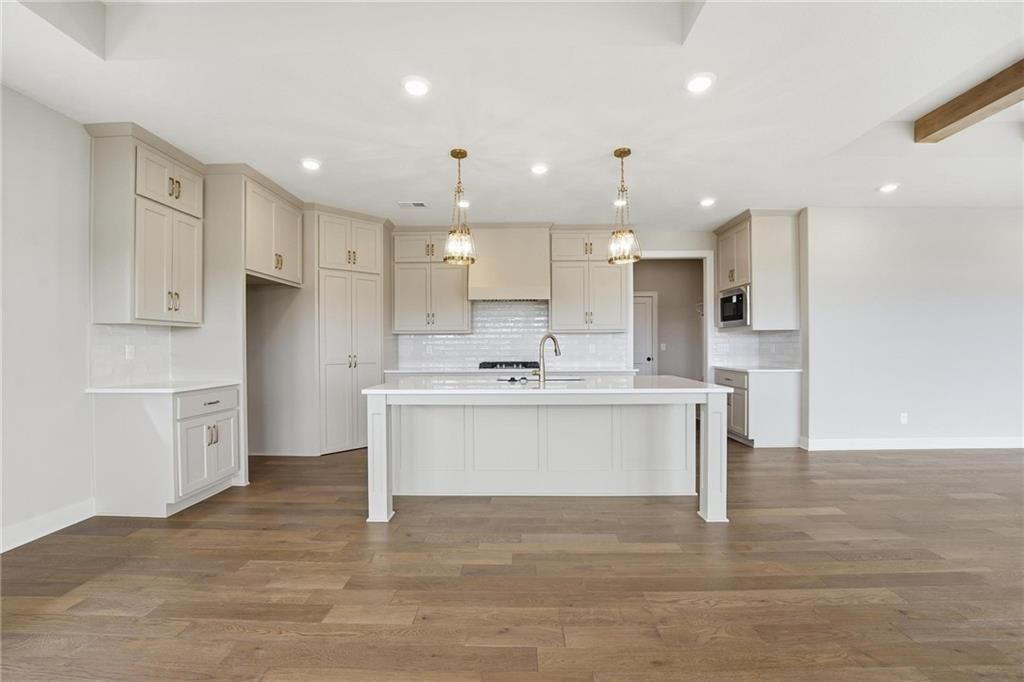 10503 N Liberty Street — photo 45