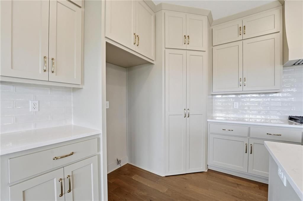 10503 N Liberty Street — photo 46