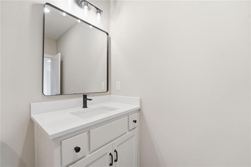 10503 N Liberty Street — photo 54