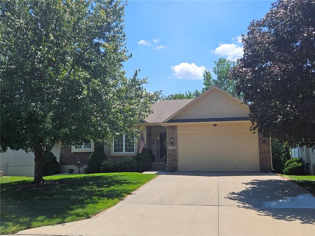 1915 Meadowlark Drive — photo 6